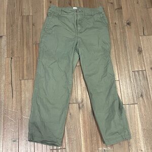 GAP Girlfriend Khaki Light Sage Green Chino Pants Women’s Size 8